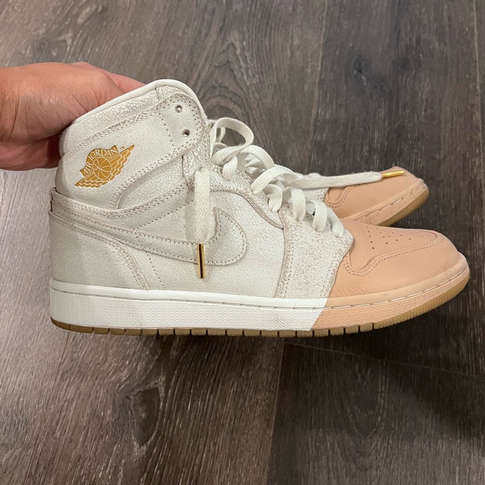 Nike Retro High-Top Air Jordan 1 Dipped Toe Sneakers - gray